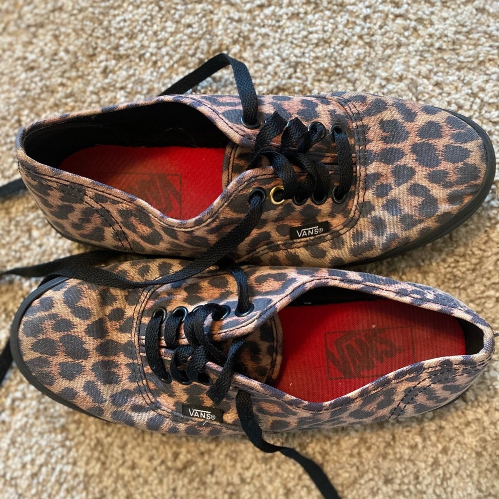 Vans. Women’s size 6.